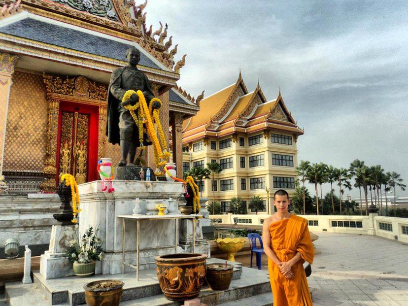 White Lotus Founder 5